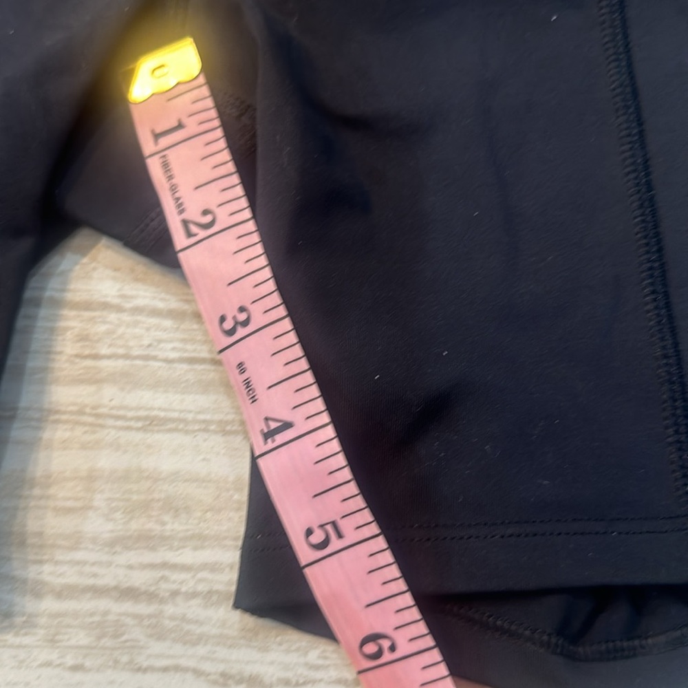 Lululemon women’s bike shorts with pockets sz4 - Picture 11 of 12